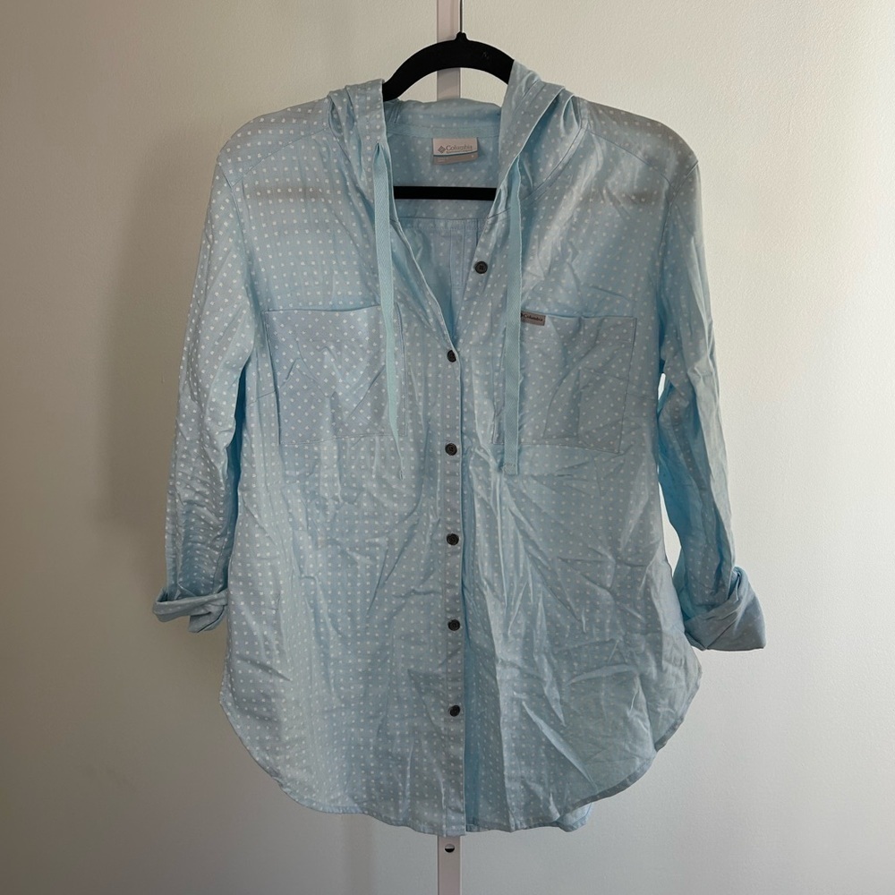 Columbia Light Blue White Polka Dot Hooded Button Down